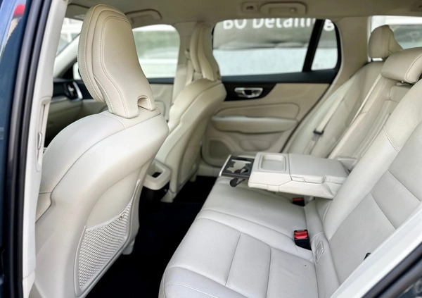 Volvo V60 cena 99900 przebieg: 167502, rok produkcji 2019 z Brzozów małe 631